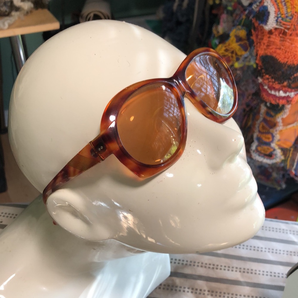 Vintage Aviator Tortoise Shell Sunglasses - Picture 5 of 6